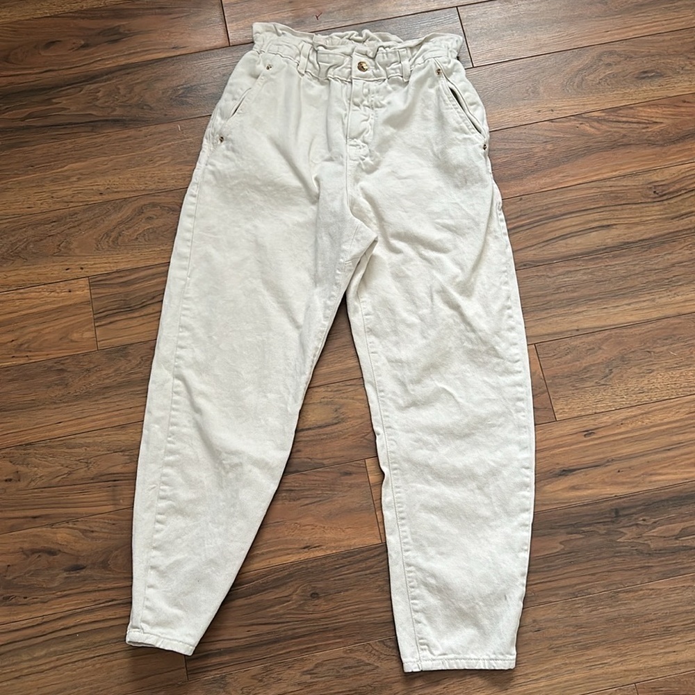 Zara Womens High Rise Pleated Front Slouchy Balloon Leg Jeans Ivory Size 4